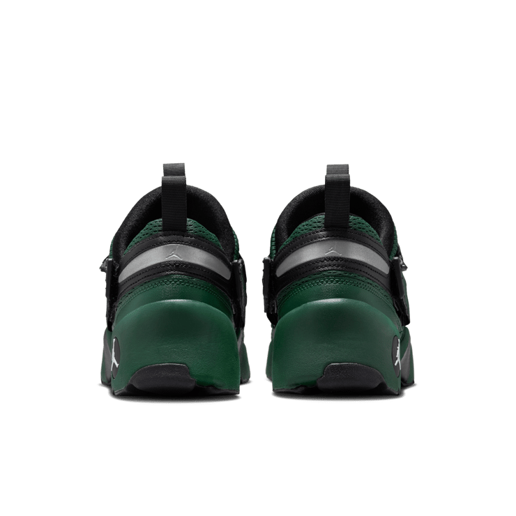 Jordan Trunner LX Fir (W) Angle 1