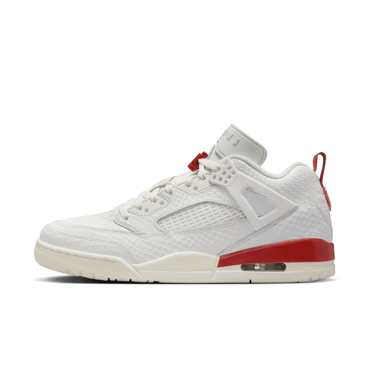 Jordan Spizike Low El Vuelo Angle 4