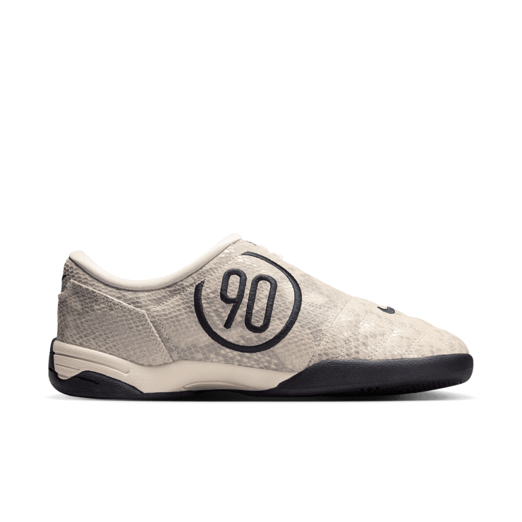 Nike Total 90 III SE Pale Ivory Snakeskin (W) Angle 0