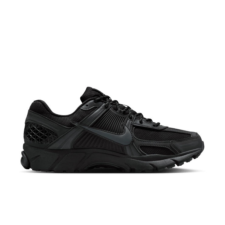 Nike Zoom Vomero 5 Black Reflective Angle 4