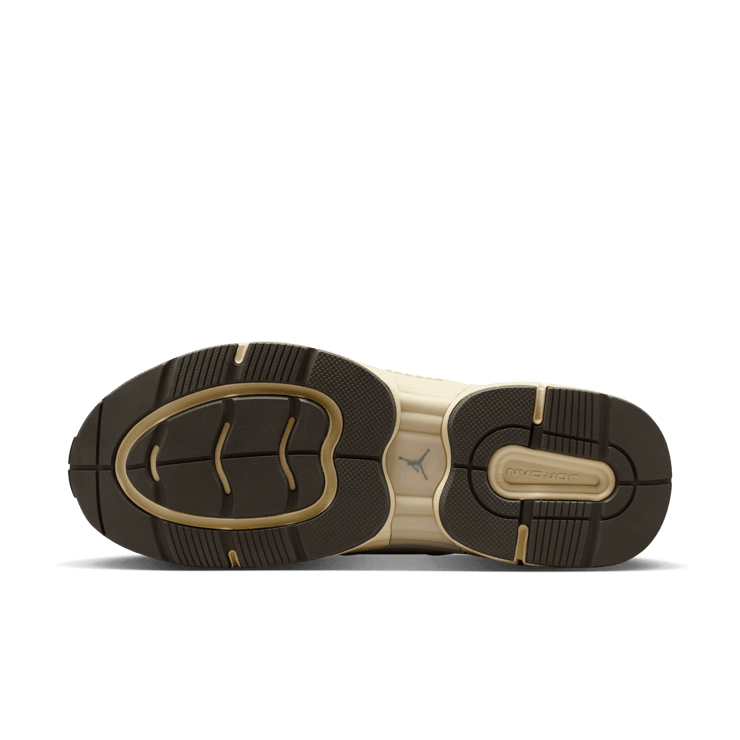 Jordan Trunner O/S Light Orewood Brown Angle 0