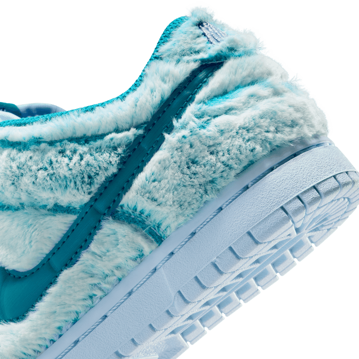 Nike Dunk Low Abominable Snowman (GS) Angle 5