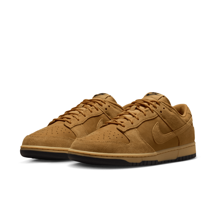 Nike Dunk Low Wheat Angle 5