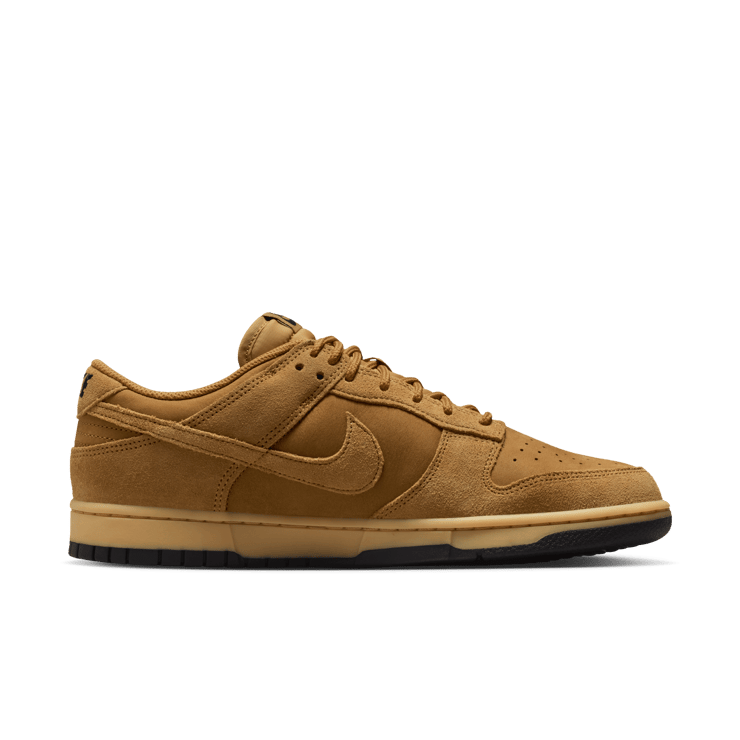 Nike Dunk Low Wheat Angle 4