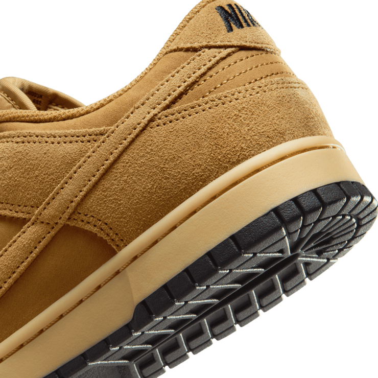 Nike Dunk Low Wheat Angle 7