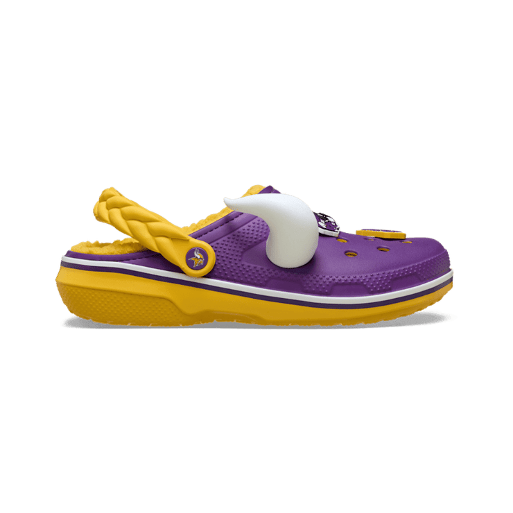 Crocs Classic Lined Clog NFL Minnesota Vikings Angle 1
