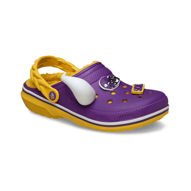 Crocs Classic Lined Clog NFL Minnesota Vikings Angle 3