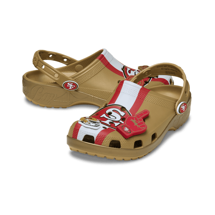 Crocs Classic Clog NFL San Francisco 49ers Angle 0