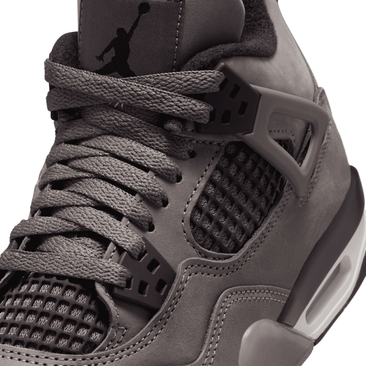 Air Jordan 4 Retro Cave Stone (GS) Angle 32