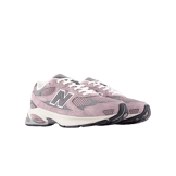 New Balance 2010 Ice Wine Castlerock Angle 2