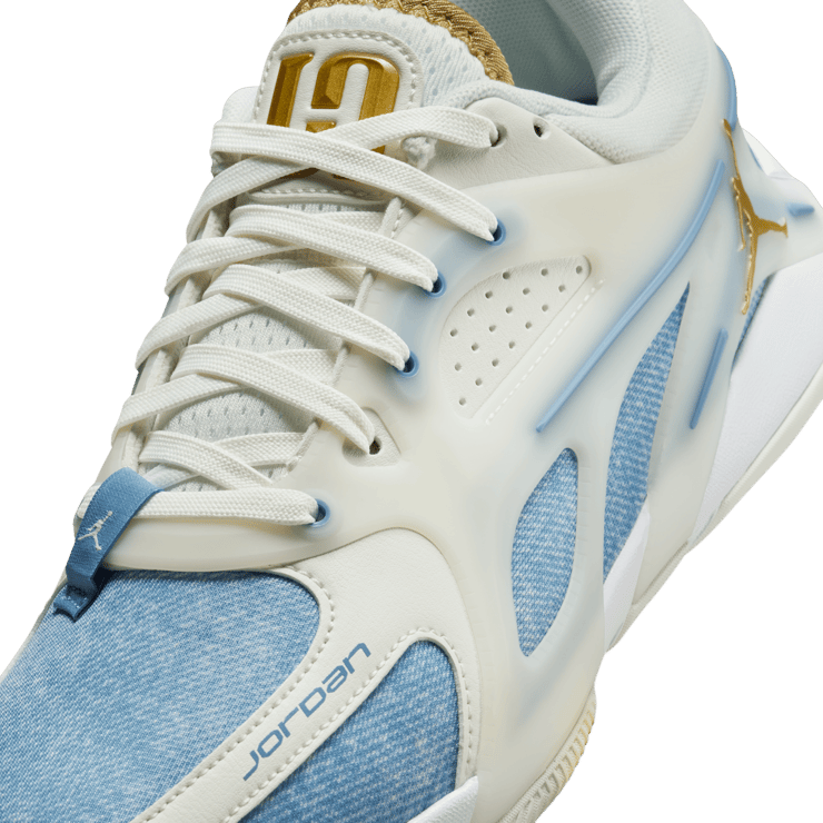 Jordan Heir Denim (W) Angle 4