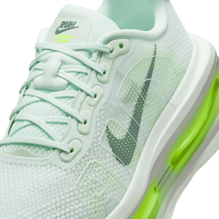 Nike Vomero Premium Barely Green Volt Angle 3