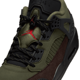 Jordan Spizike Low Beef & Broccoli Angle 8