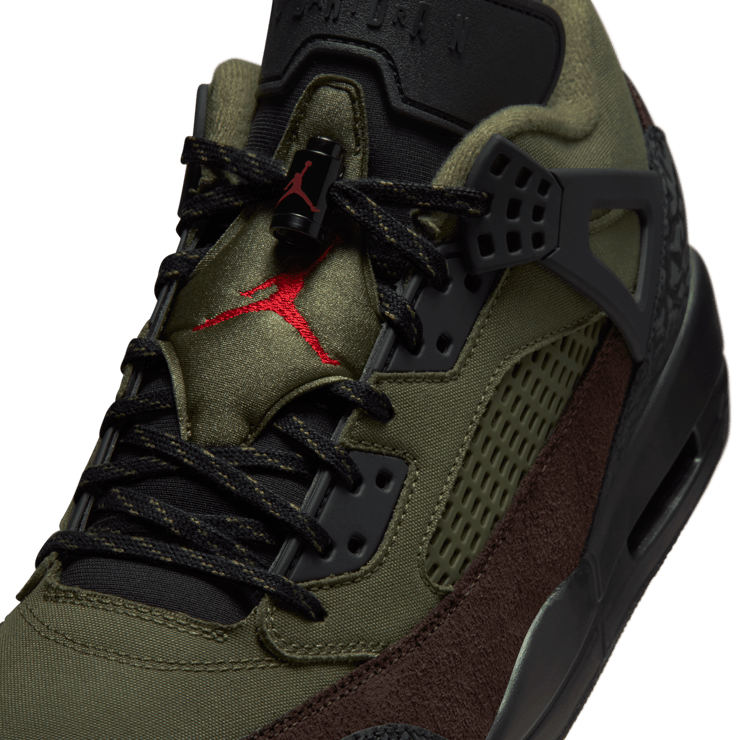 Jordan Spizike Low Beef & Broccoli Angle 8