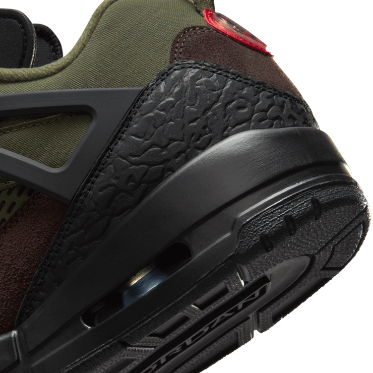 Jordan Spizike Low Beef & Broccoli Angle 7