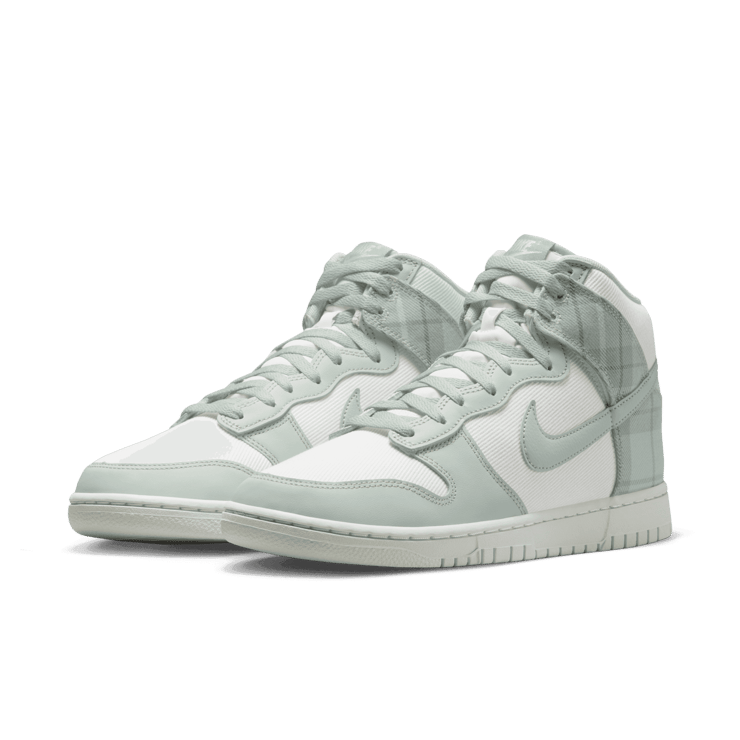 Nike Dunk High Tartan Plaid White Light Silver Angle 2