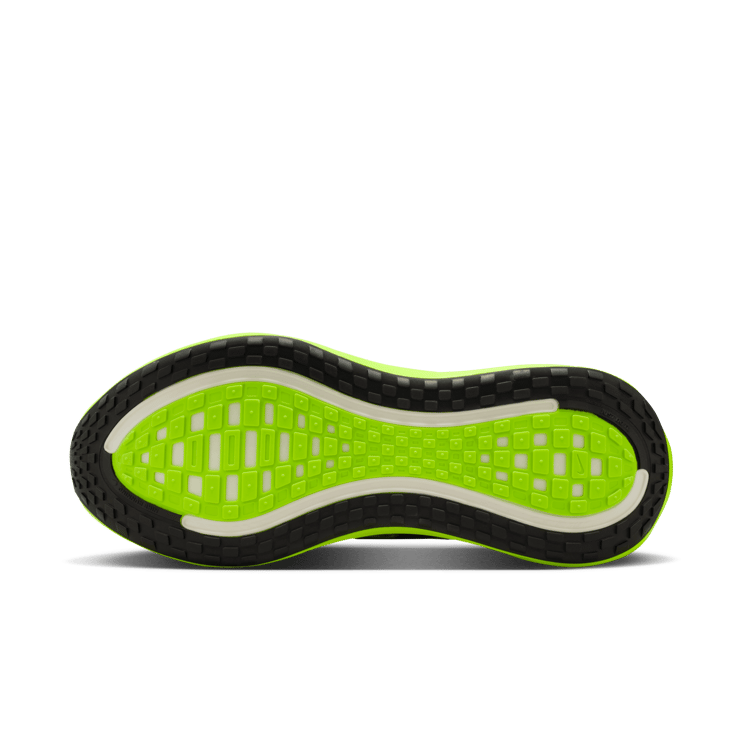 Nike Vomero Plus Ekiden Angle 1