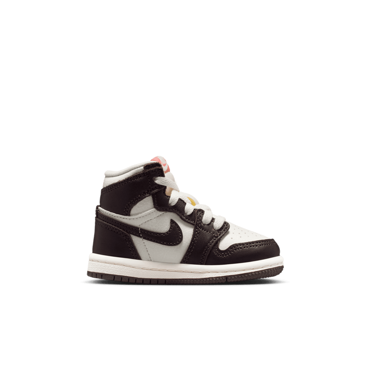 Air Jordan 1 Retro High OG Baroque Brown Light Madder Root (TD) Angle 0