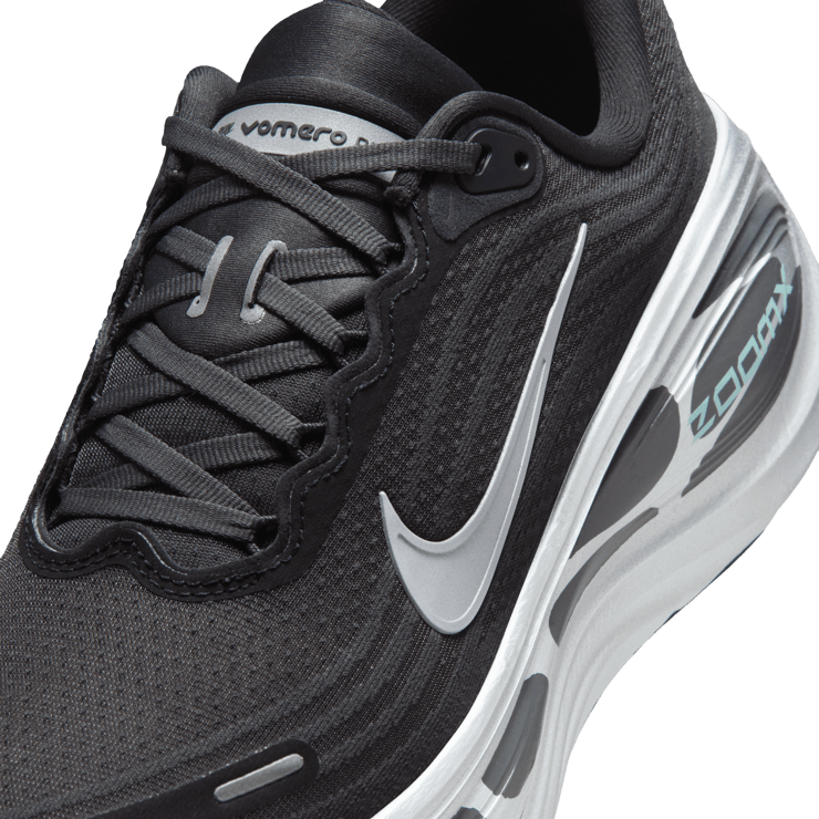 Nike Vomero Plus Anthracite Zebra Angle 7
