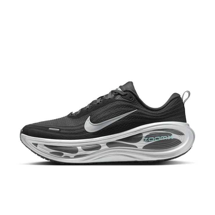 Nike Vomero Plus Anthracite Zebra Angle 2