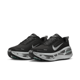 Nike Vomero Plus Anthracite Zebra Angle 4