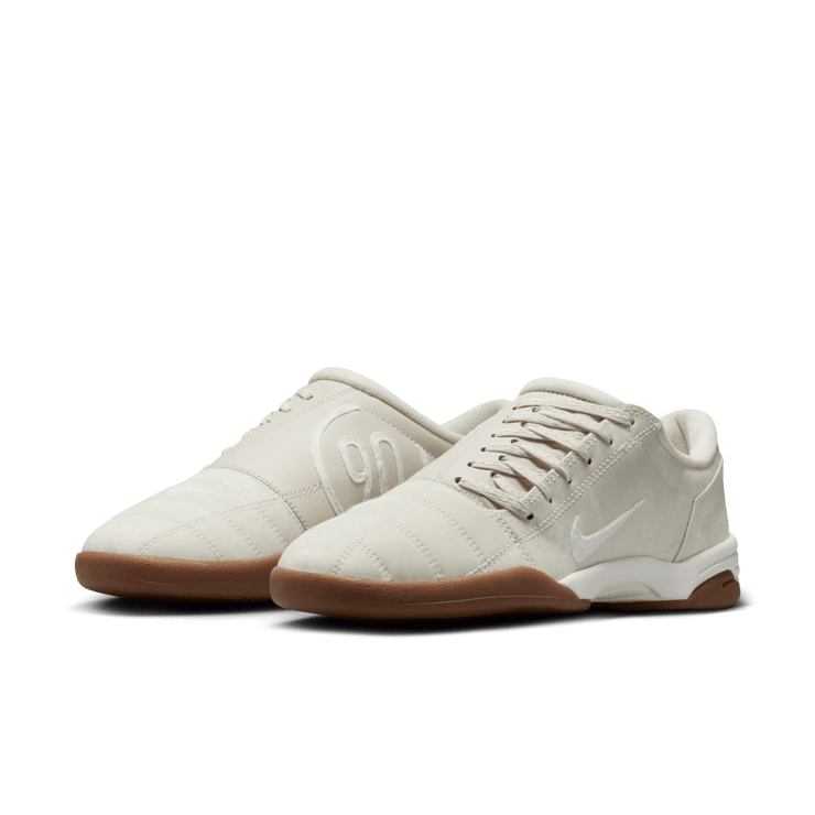 Nike Total 90 III Sail Gum (W) Angle 1