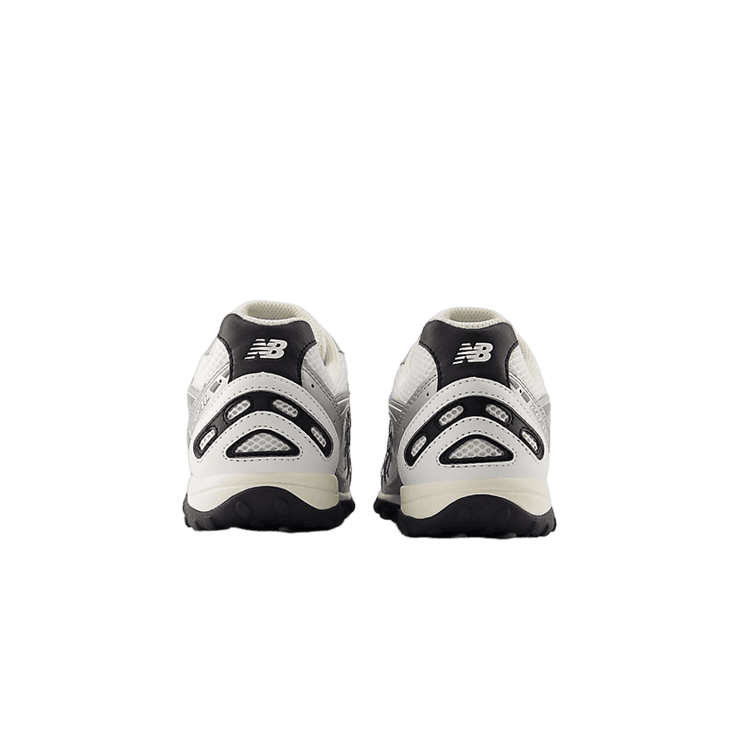 New Balance 204L Silver Metallic Black Angle 4