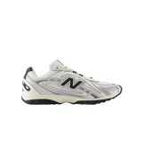New Balance 204L Silver Metallic Black Angle 5