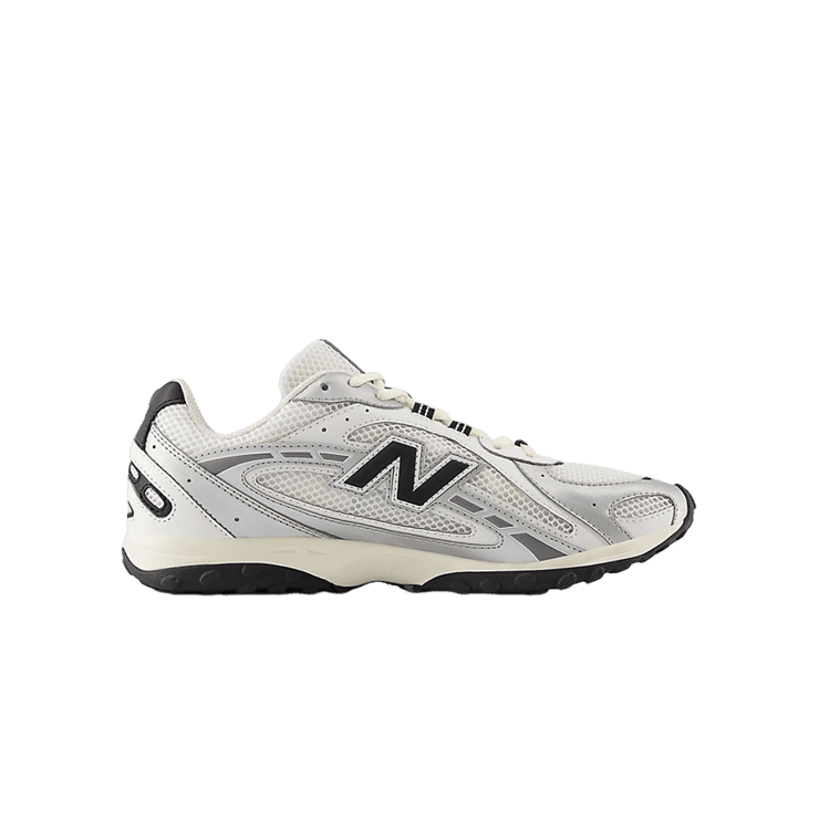 New Balance 204L Silver Metallic Black Angle 5