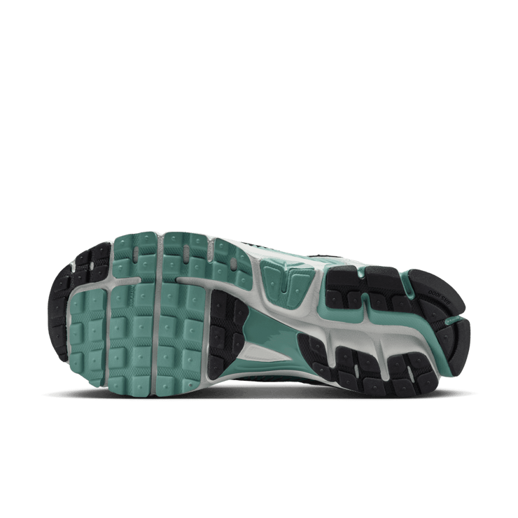 Nike Zoom Vomero 5 Summit White Cannon (W) Angle 0