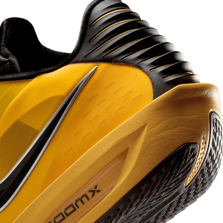 Nike GT Cut 3 Turbo Bruce Lee Angle 4