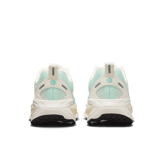 Nike Vomero 18 GC NIRT (W) Angle 6