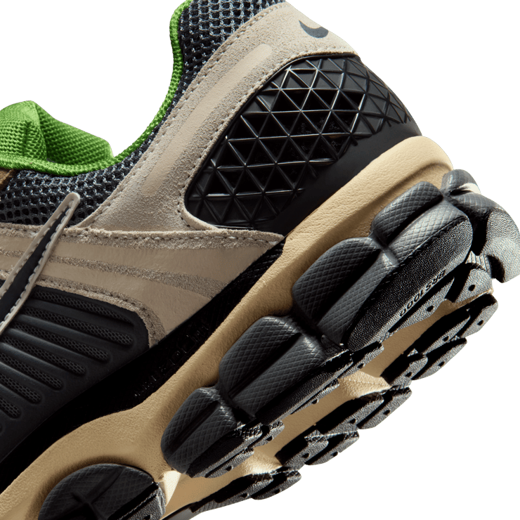 Nike Zoom Vomero 5 Pale Ivory Chlorophyll Angle 6