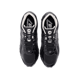 New Balance 204L Black Patent  Angle 1