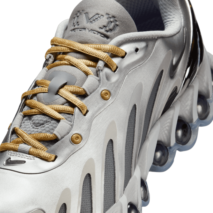 Nike Air Max DN8 Victor Victor Nissan Skyline Angle 8