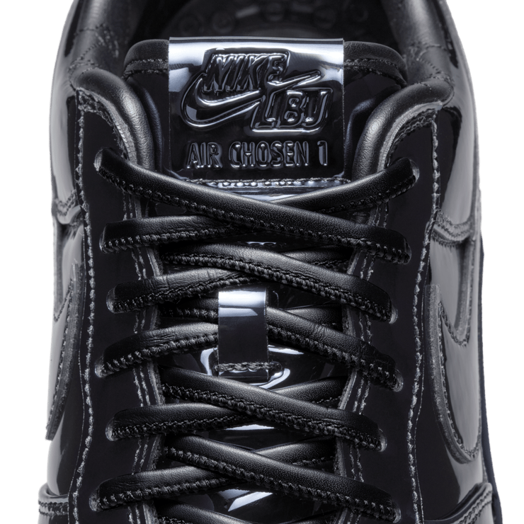 Nike Air Force 1 Low LeBron James NYC Angle 12