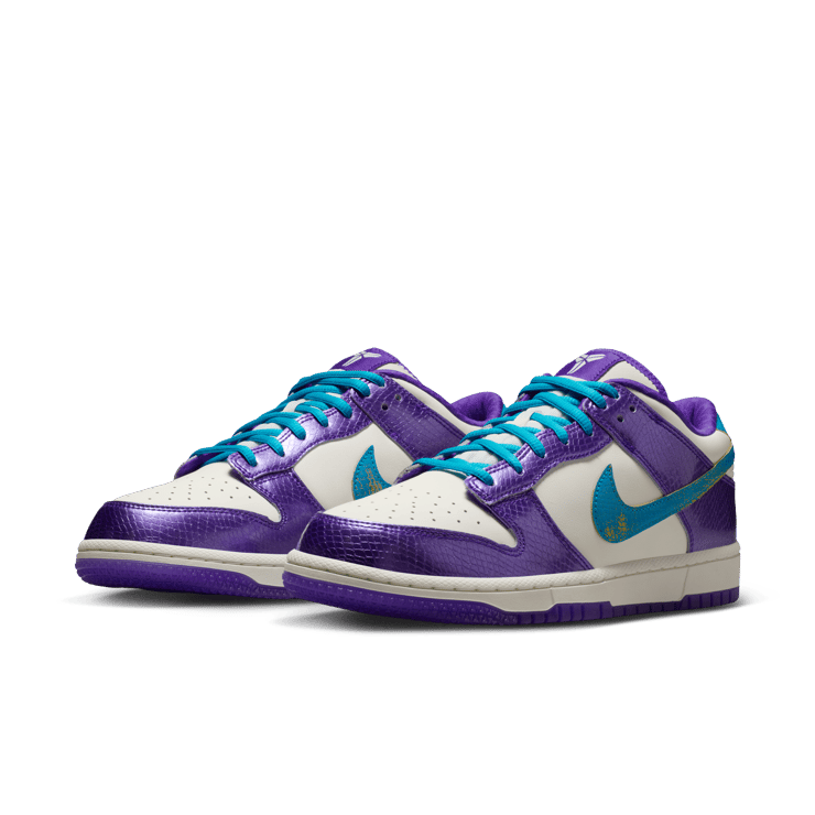Nike Kobe Dunk Low Protro Hornets Angle 4