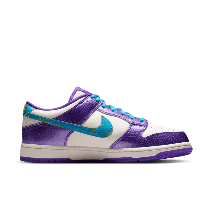 Nike Kobe Dunk Low Protro Hornets Angle 2
