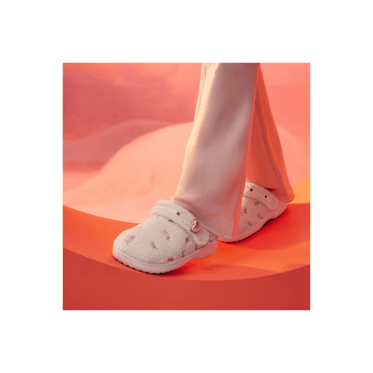 Crocs Unfurgettable Clog Hollister Pink Milk (W) Angle 1