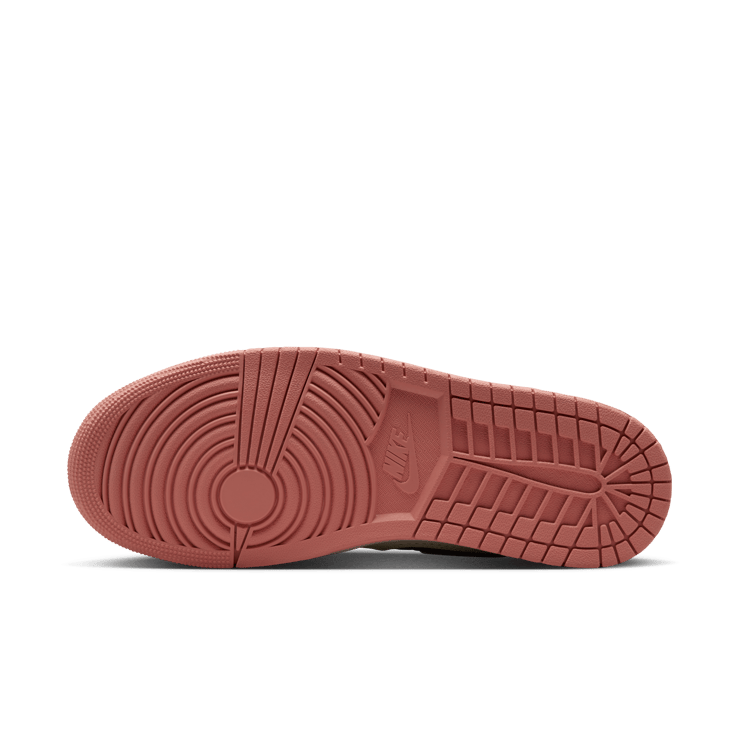 Air Jordan 1 Low SE Somos Eternos Angle 0