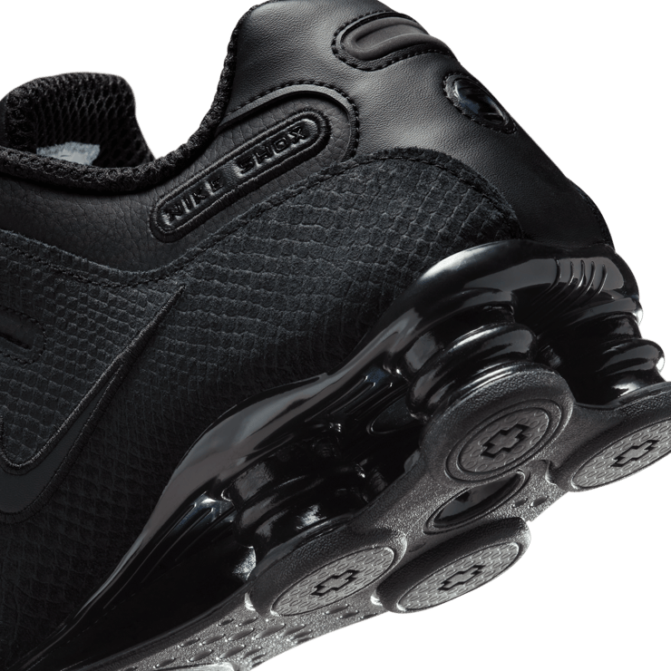 Nike Shox NZ Triple Black Angle 7