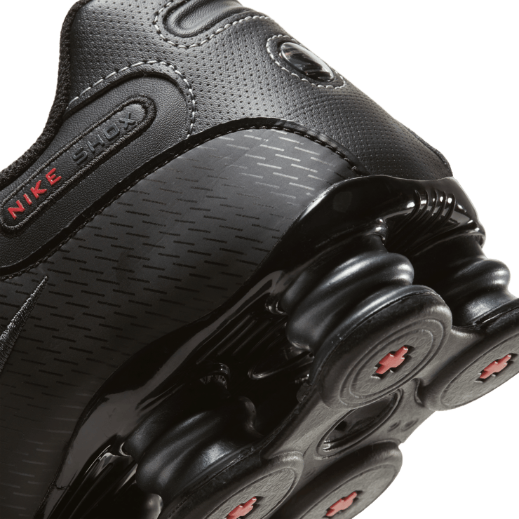 Nike Shox NZ Black Varsity Red Angle 7