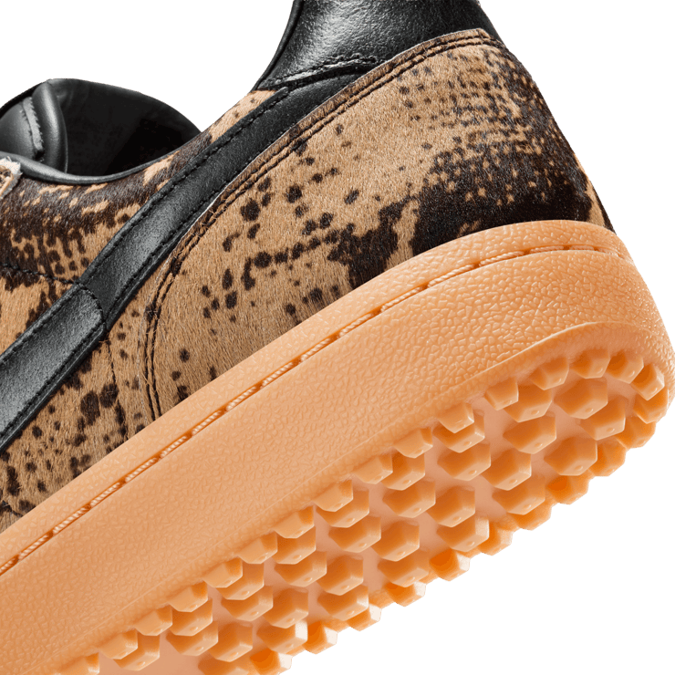 Nike Field General 82 Snakeskin (W)  Angle 20