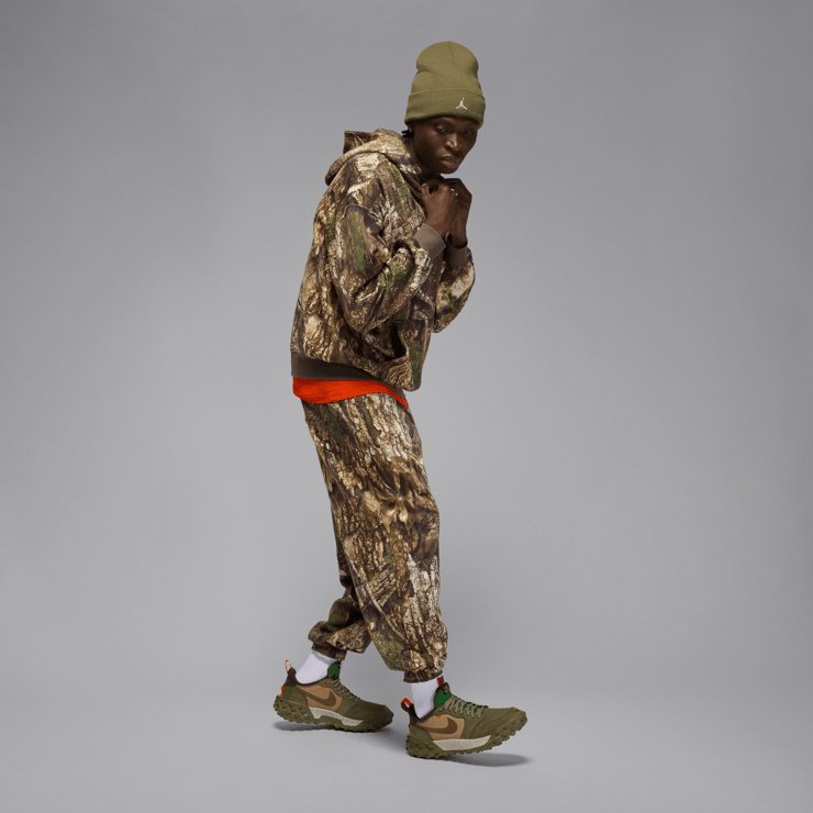 Air Jordan 1 Element Low Gore-Tex Medium Olive Angle 5