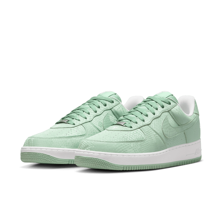 Nike Kobe Air Force 1 Low Steam Angle 4