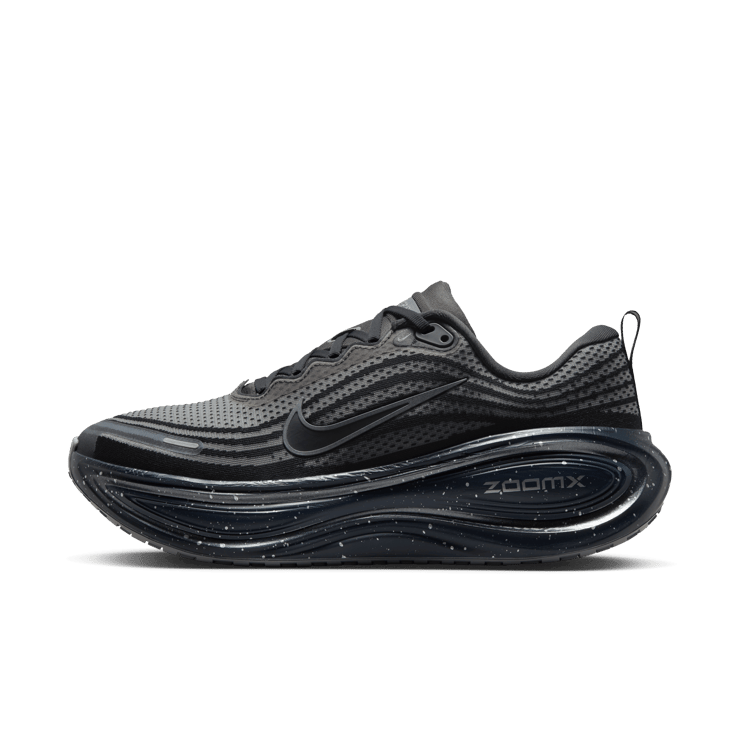 Nike Vomero Plus Speckle Anthracite Black Angle 1