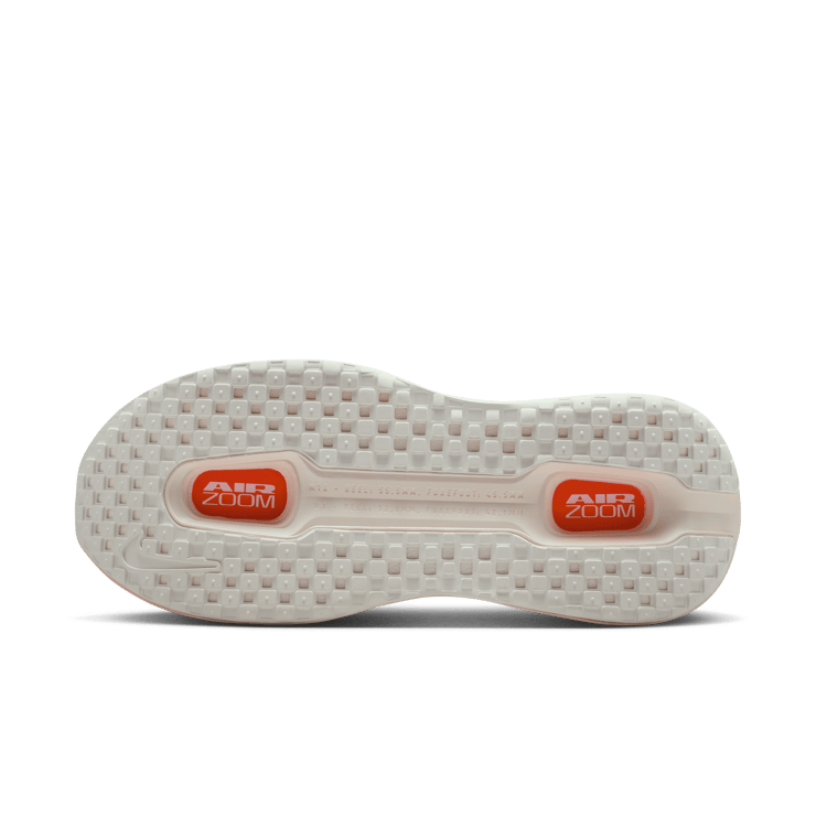 Nike Vomero Premium Sail Coconut Milk Angle 1