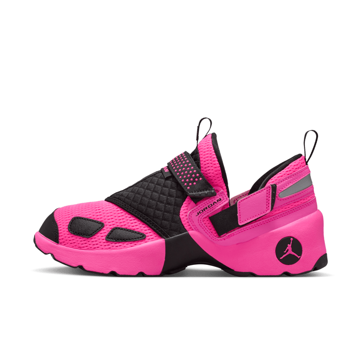 Jordan Trunner LX Pink Blast Angle 21