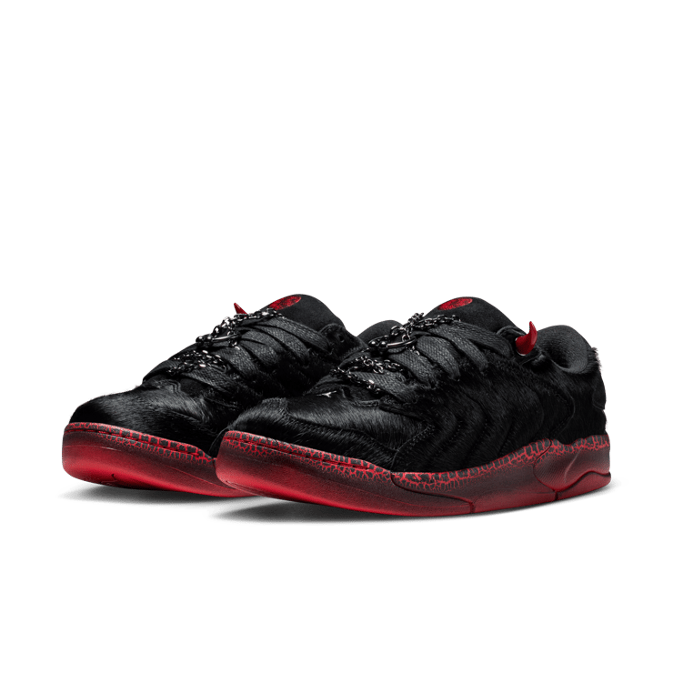 Jordan Session Raging Bull Angle 3