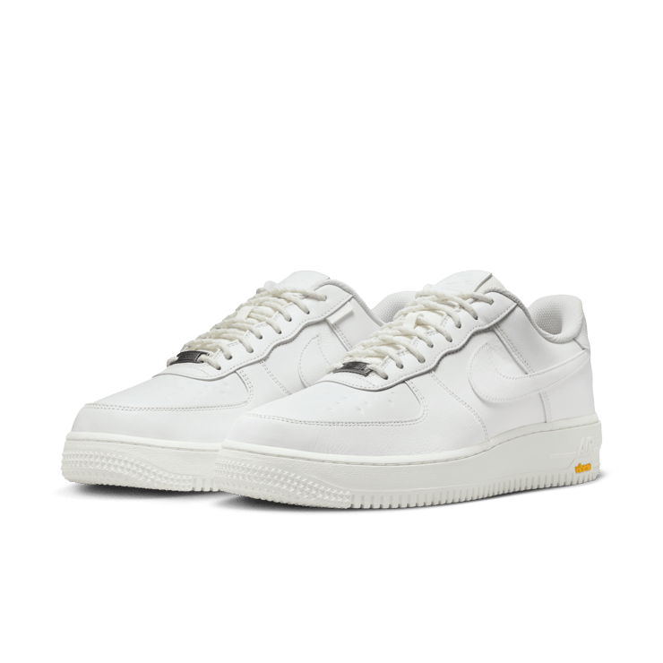 Nike Air Force 1 Low Gore-Tex Vibram Summit White Angle 5